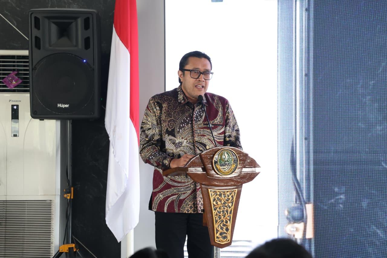 178427884681-dprd-jabar-tolak-wacana-spp-di-sekolah-negeri-pendidikan-gratis-12-tahun-harus-dijamin-negara
